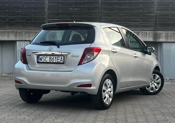 Toyota Yaris cena 34222 przebieg: 63000, rok produkcji 2011 z Sochaczew małe 277